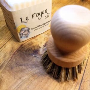 brosse vaisselle en bois et fibre vegetale
