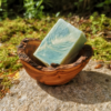 porte savon en bois d'olivier avec le savon à la lavande de la masca